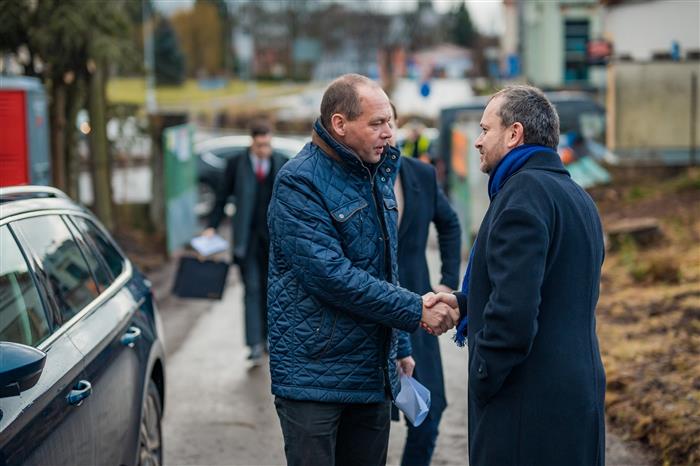 foto, návštěva ministra pro místní rozvoj v Kostelci nad Orlicí